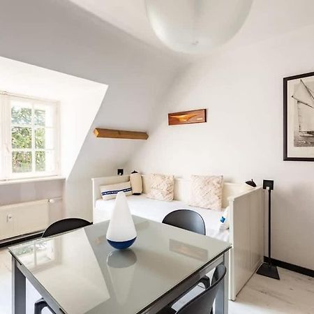 Le Capucin - Petit Duplex Avec Place De Parking Dinard Buitenkant foto