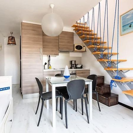 Le Capucin - Petit Duplex Avec Place De Parking Dinard Buitenkant foto