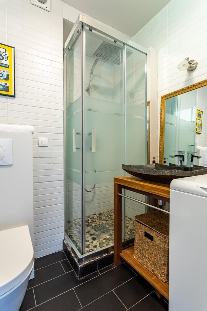 Le Capucin - Petit Duplex Avec Place De Parking Dinard Buitenkant foto