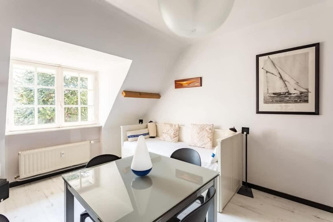 Le Capucin - Petit Duplex Avec Place De Parking Dinard Buitenkant foto
