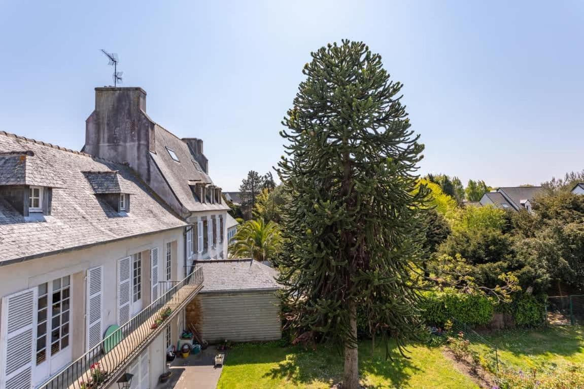 Le Capucin - Petit Duplex Avec Place De Parking Dinard Buitenkant foto